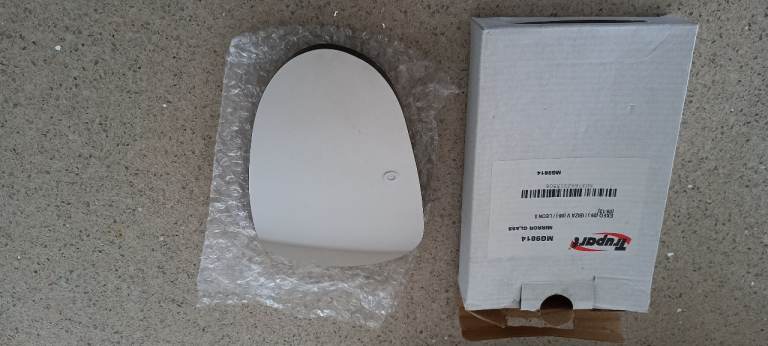 SEAT IBIZA Mk IV driver's mirror glass  also fits Exeo and Leon
