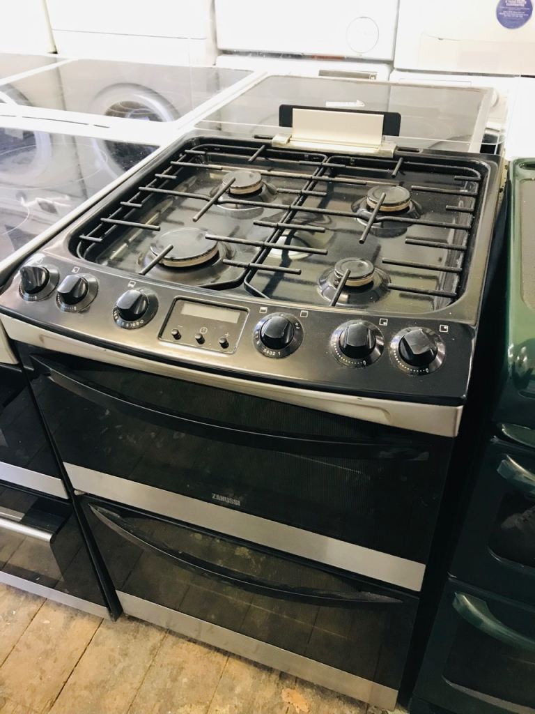 🚚 zanussi 60CM wide glass top gas cooker can deliver £150