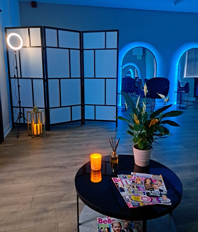 Hairdressing chair rental available in Rice Studios