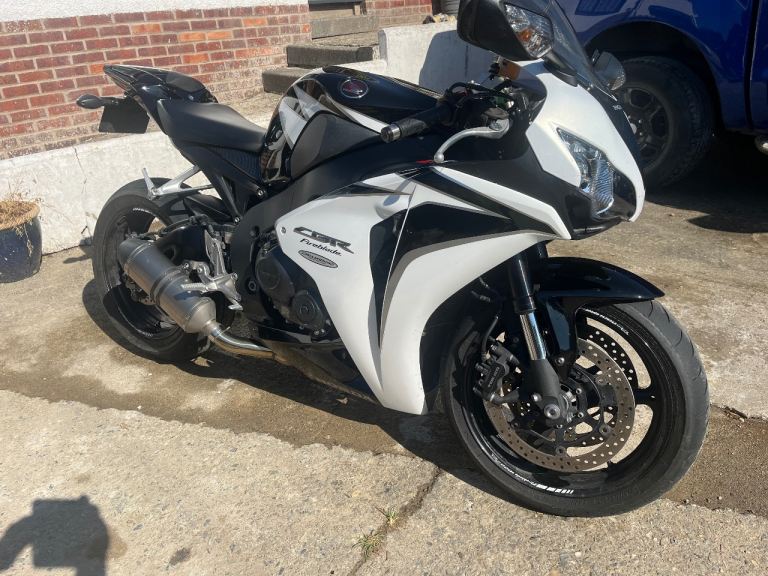 Honda, CBR 1000 (cc) Fireblade 2011