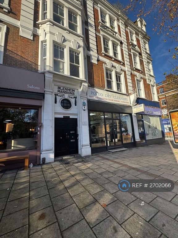 1 bedroom in Blenheim Mansions, London, SW2 (#2702066)