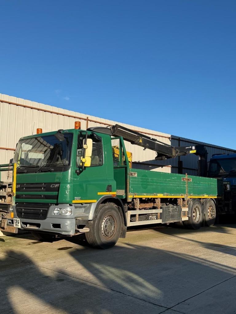 2013 DAF CF 75.310 26T DROPSIDE WITH HMF 1430 CRANE