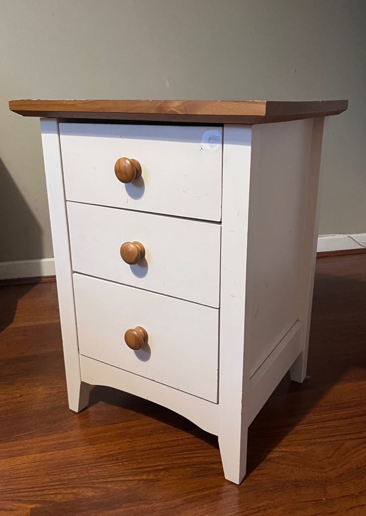 Bedside table / night stand / side table