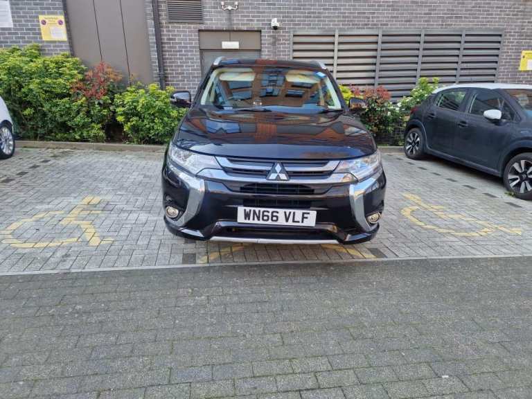 Mitsubishi, OUTLANDER, Estate, "66" Plate, 4WD Euro 6 (s/s) 5dr PHEV, Urgent Sale! £7,000 (ONO) .