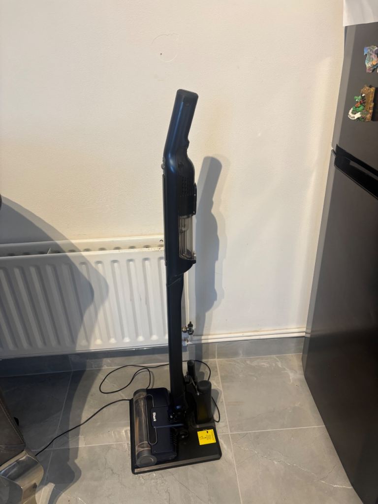 Shark stick vacuum cleaner 