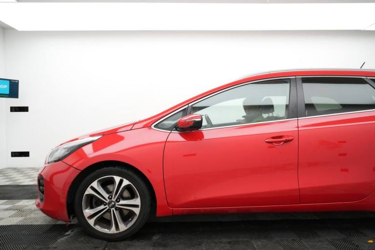 2016 Kia Ceed 1.6 CRDi ISG GT-Line 5dr DCT ESTATE DIESEL Automatic