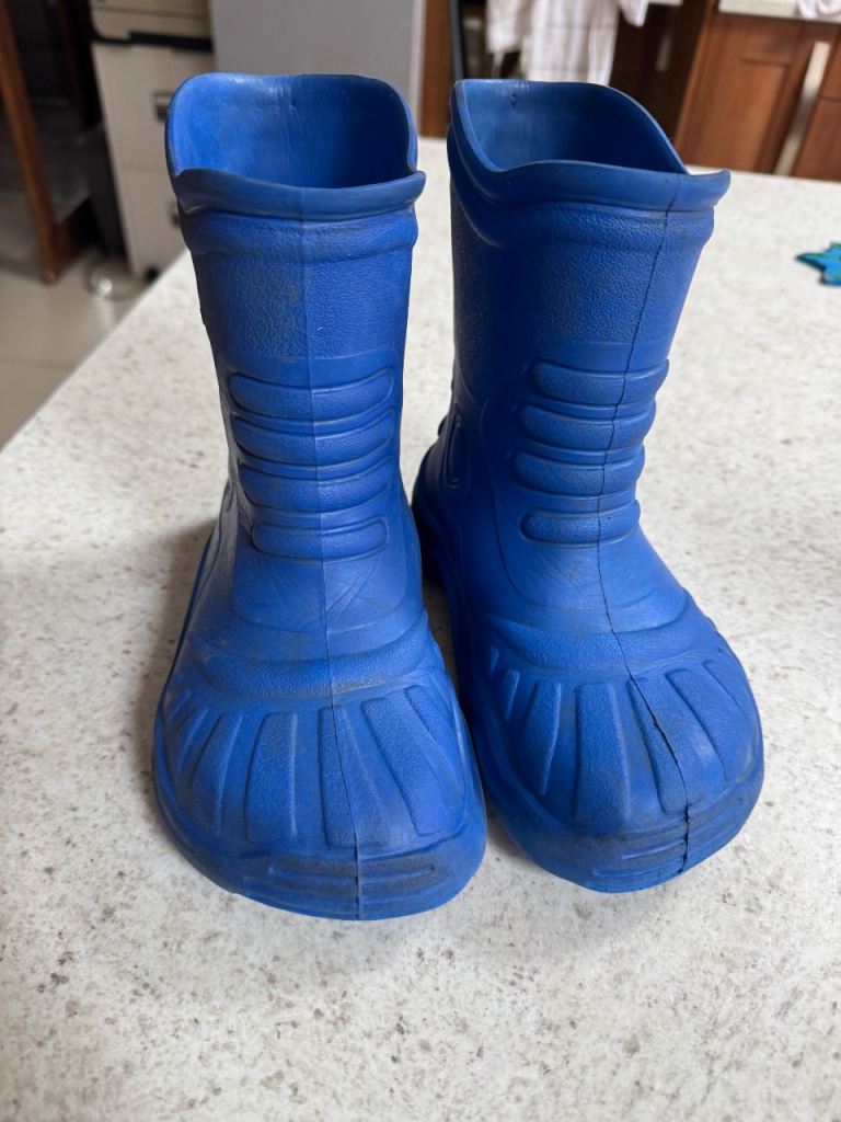 Kids Blue Crocs Wellies - Junior Size 1 (EU 33)