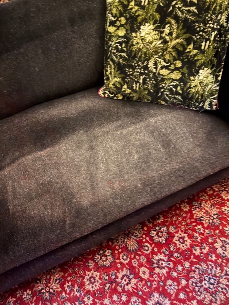FREE - Sofa, vintage black velvet 