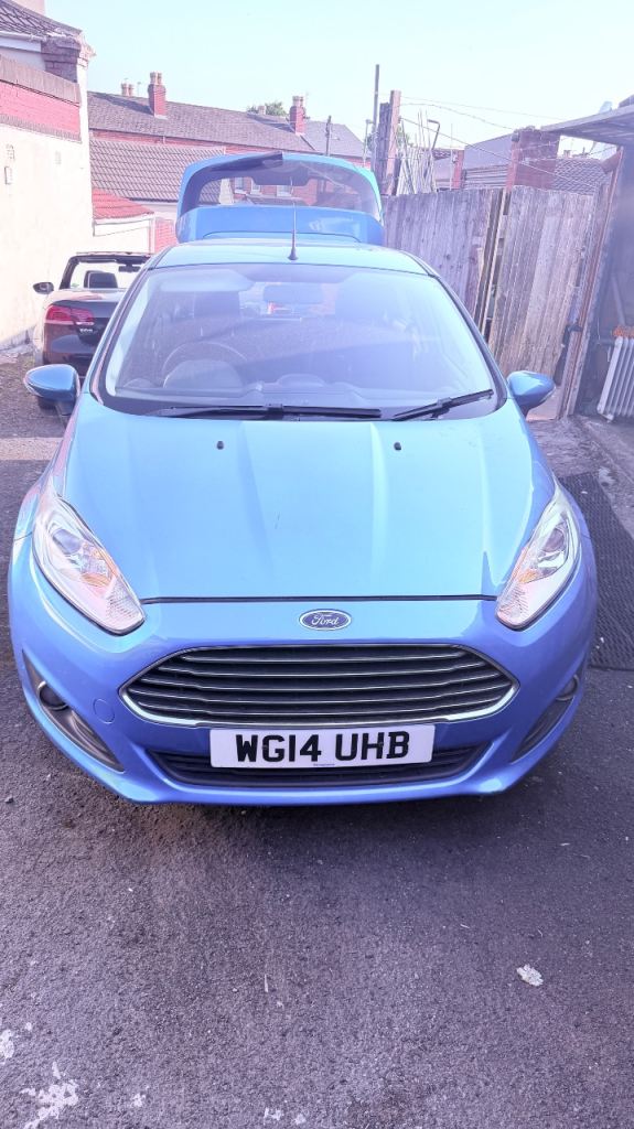 Ford, FIESTA, Hatchback, 2014, Manual, 1241 (cc), 5 doors