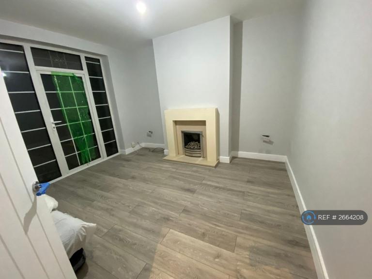 3 bedroom house in Mandale Road, Middlesbrough, TS5 (3 bed) (#2664208)