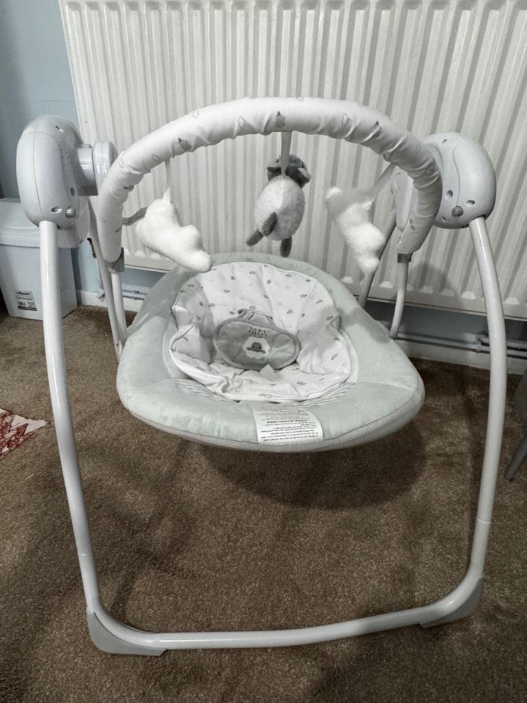 Baby electric swing £40 Birmingham 