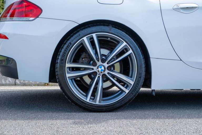 BMW, Z4, Convertible, 2011, Semi-Auto, 2996 (cc), 2 doors