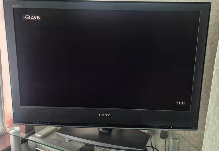 Sony LCD  40 INCH TV