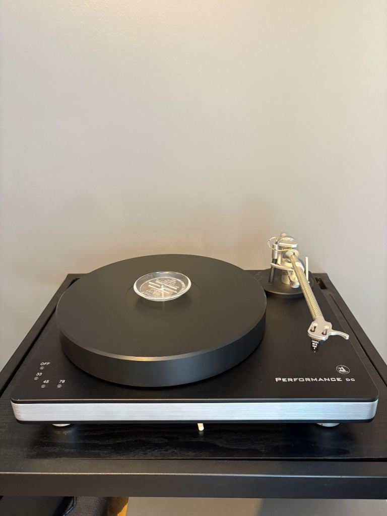 Clearaudio performance dc TT with cover and upgrade psu
