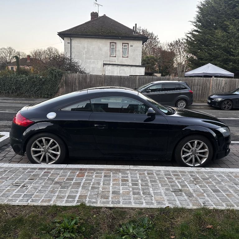 Audi, TT, Coupe, 2012, Manual, 1798 (cc), 2 doors