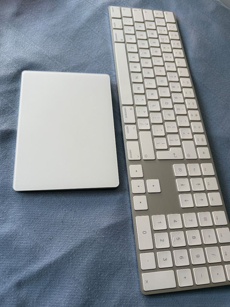 Apple Magic 2 Keyboard Trackpad 