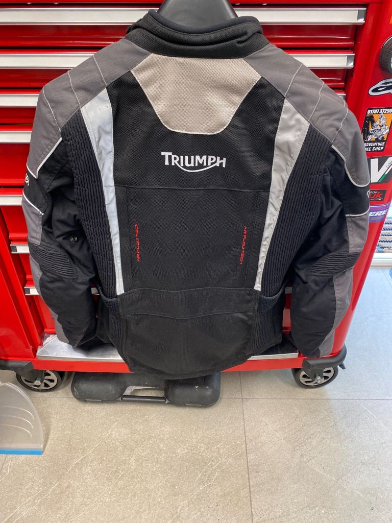 LADIES TRIUMPH MOTORCYCLE JACKET