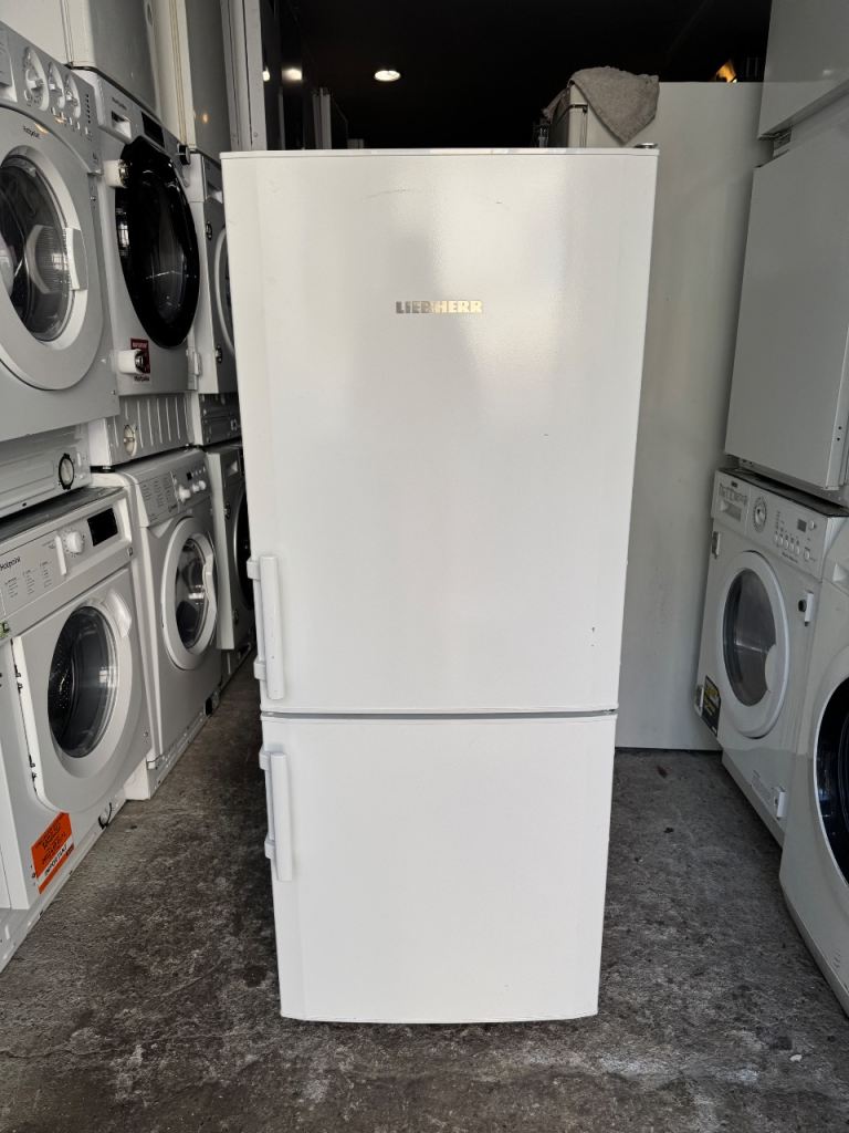 Liebherr Like New Medium Fridge Freezer With Free Delivery N warranty 