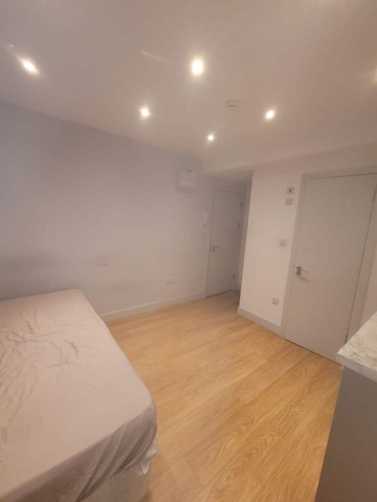 HMO Studio Flat – Hillingdon Area - UB7 9DS  – DSS Welcome (35+)
