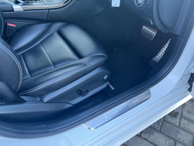 2016 Mercedes-Benz C Class C220 D AMG LINE AUTO Saloon Diesel Automatic