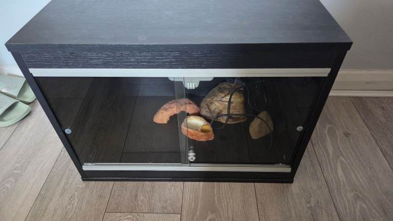 2ft wooden vivarium 