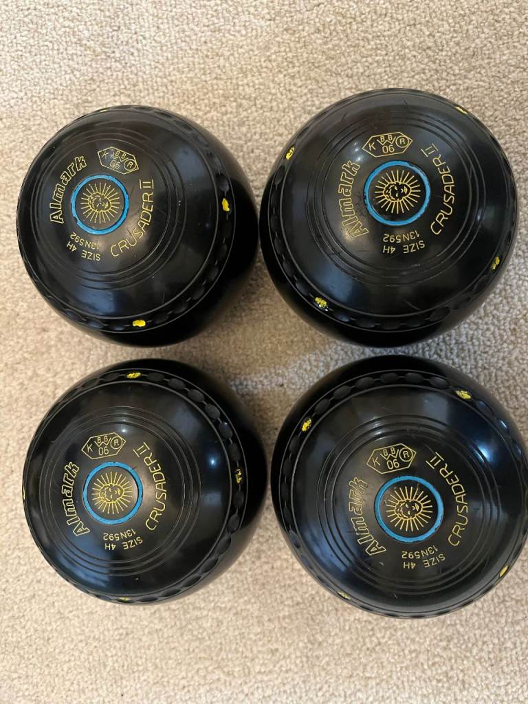 Set of Lawn Bowls For Sale