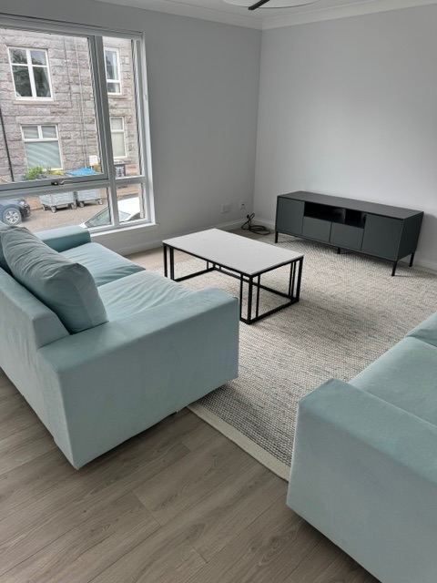 West End Newly Refurbished Flat To Rent With Parking