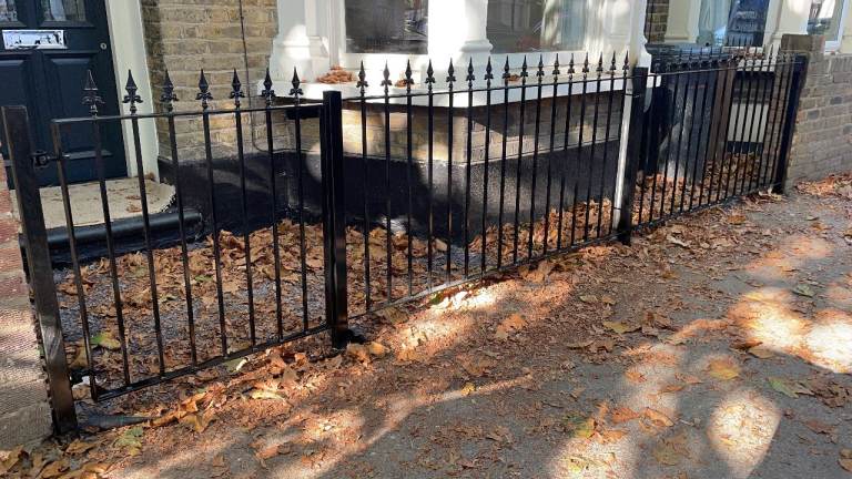 Black Metal Railings – Powder Coated Steel Balustrade