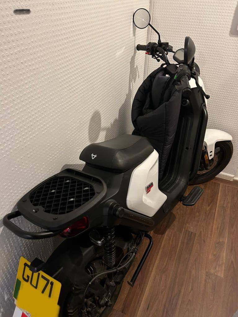 Other Motorbikes, UQi, 2021