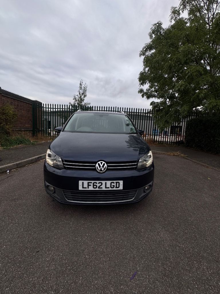 Volkswagen Touran 2013, 1390 (cc)