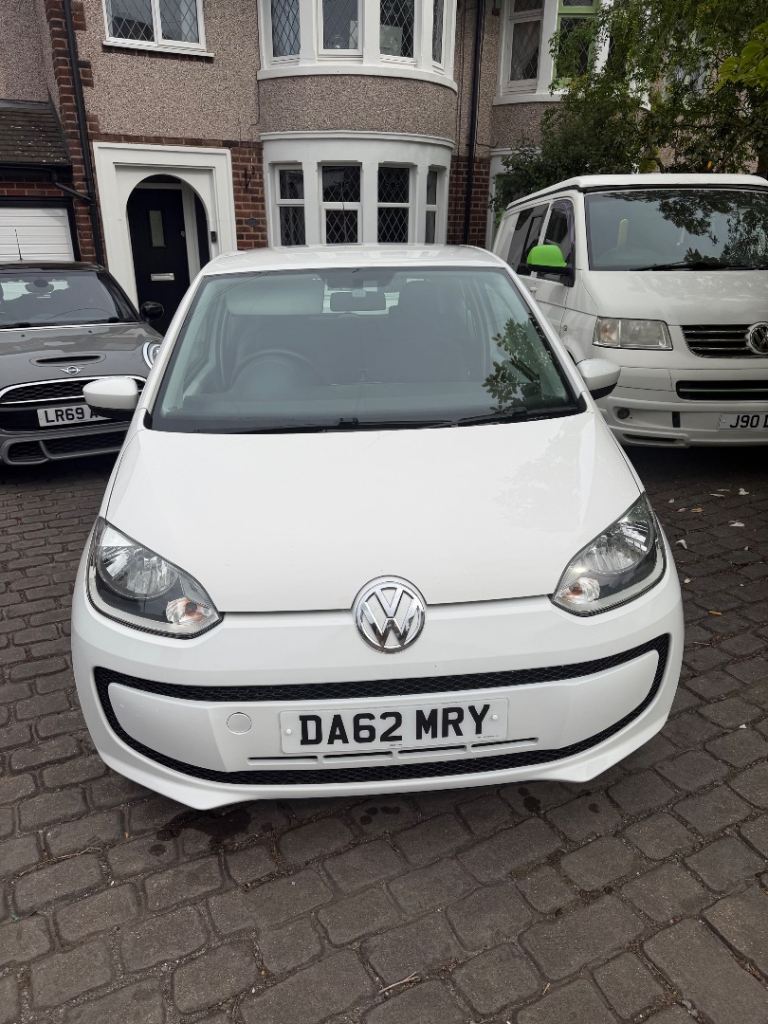 Volkswagen, UP, Hatchback, 2012, Manual, 999 (cc), 3 doors