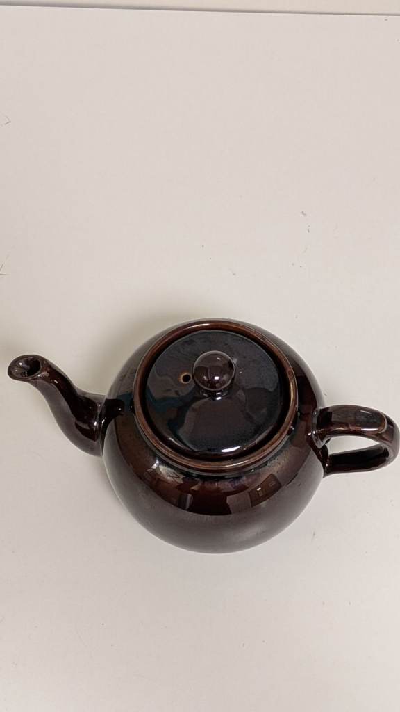 Vintage Sadler Brown Betty teapot