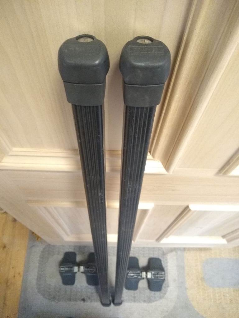 Thule Roof Bars and Foot Pack