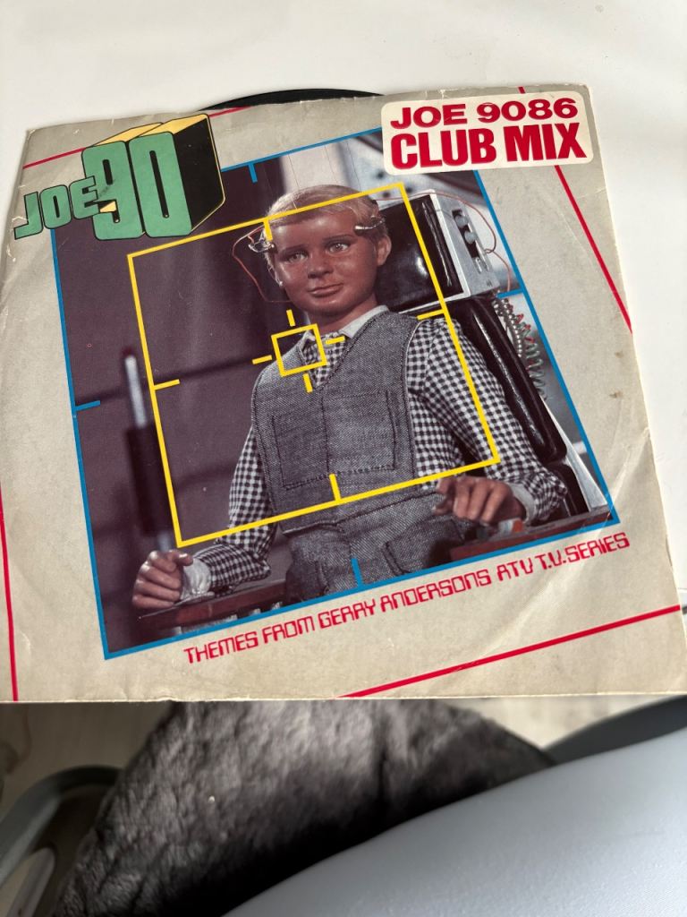Joe 90 Club Mix / Captain Scarlet Theme 7" Vinyl Single