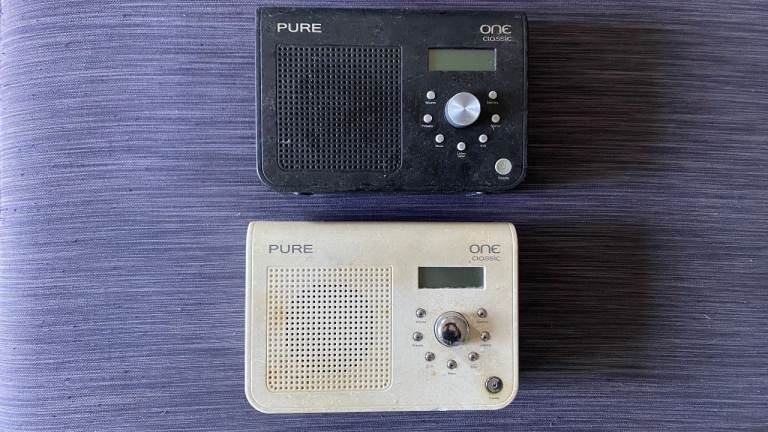 2x Pure One Classic I & II DAB Digital / FM Radio working condition