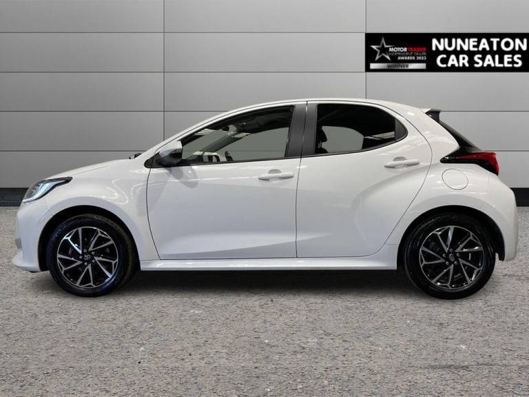 2022 Toyota Yaris 1.5 VVT-h Design Hatchback 5dr Petrol Hybrid E-CVT Euro 6 (s/s) (116 ps) Hatchb...