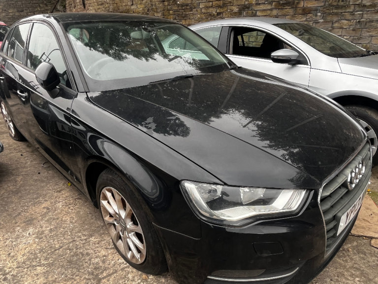 AUDI A3 8V HATCHBACK FOR BREAKING IN BLACK 2013-2017 