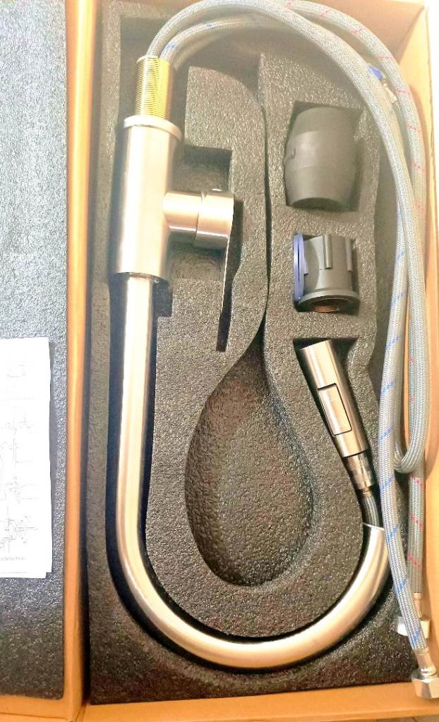 Brand New Kitchen Mixer Tap with Pull-Out Spray
