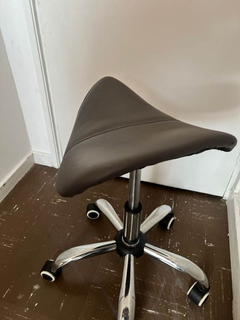 Saddle stool 360 rotate adjustable height