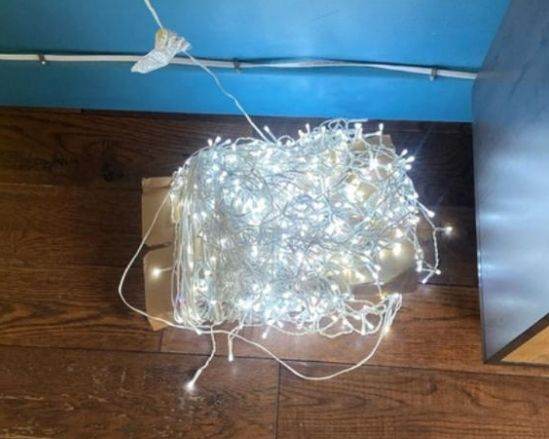 White Icicle Christmas Lights approx 100ft long– Good Condition