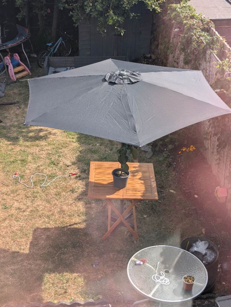 Garden Parasol brand new