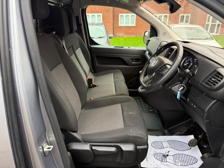 2023 Vauxhall Vivaro 2700 1.5d 120PS Prime H1 Van PANEL VAN DIESEL Manual