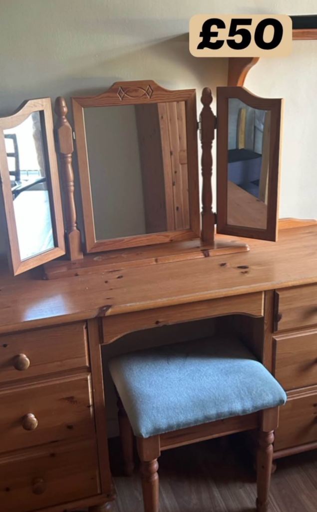 Vanity mirror and chair 