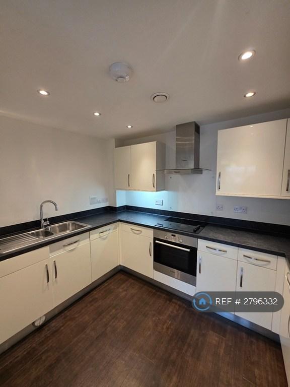 1 bedroom flat in Asperand House, Poole, BH12 (1 bed) (#2796332)