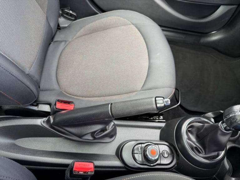 2015 15 MINI HATCH 1.5 COOPER HATCHBACK 5DR PETROL MANUAL EURO 6 (S/S) (136 PS)