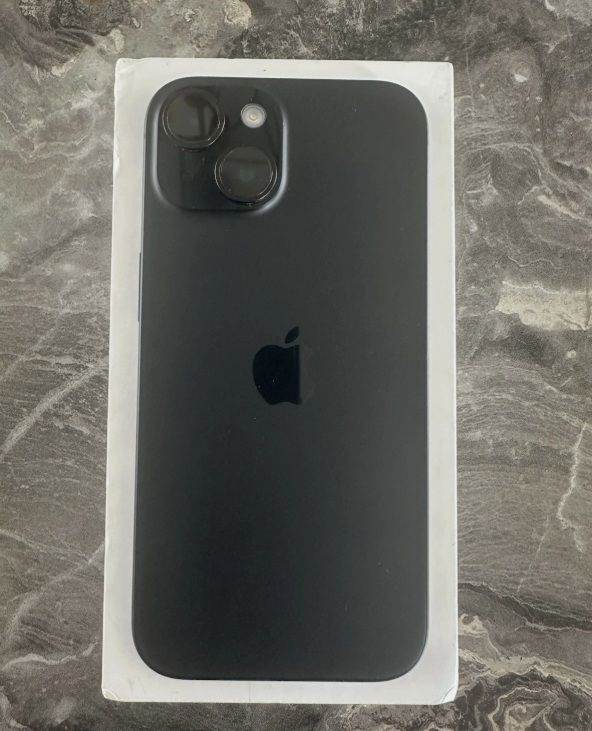 iPhone 15 Black 128GB Unlocked Like New