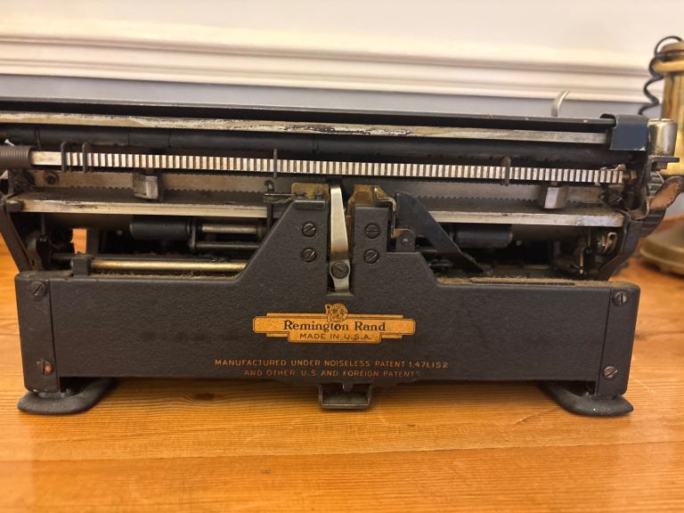 Remington noiseless portable typewriter 