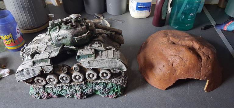 Aquarium Decorations - Tank and Rock Hide