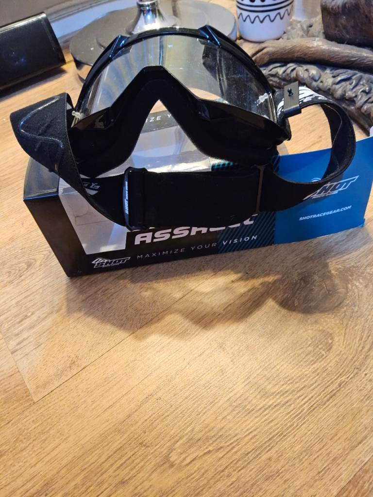 MOTORCROSS  /  MOTORBIKE  /  BMX  PROTECTION GOGGLES.