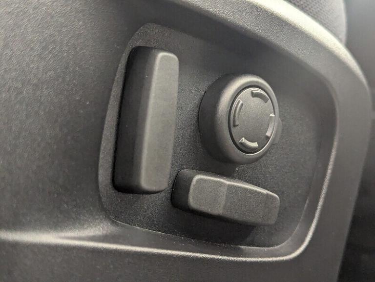 2024 Land Rover Defender 90 D300 MHEV X SUV Diesel Automatic